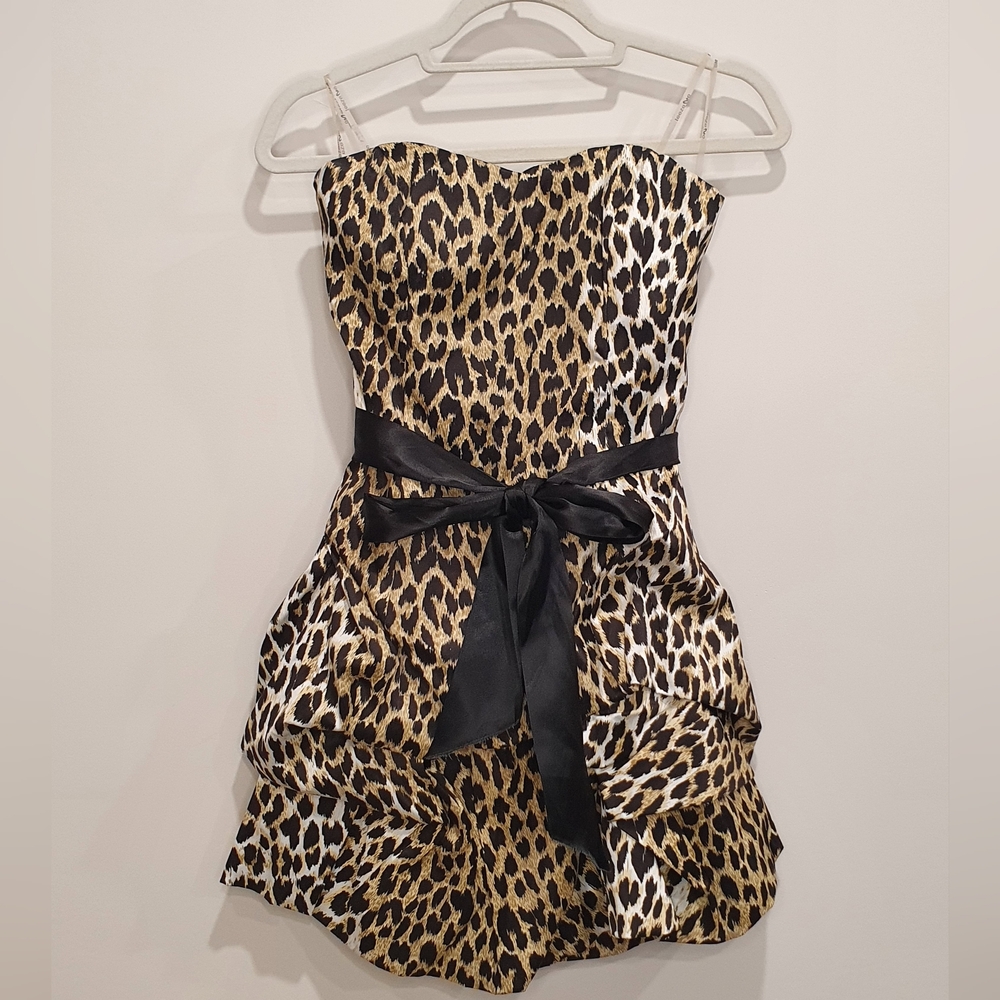Teeze Me 2000s Cheetah Leopard print strapless dress, tan brown, size 9 (small)